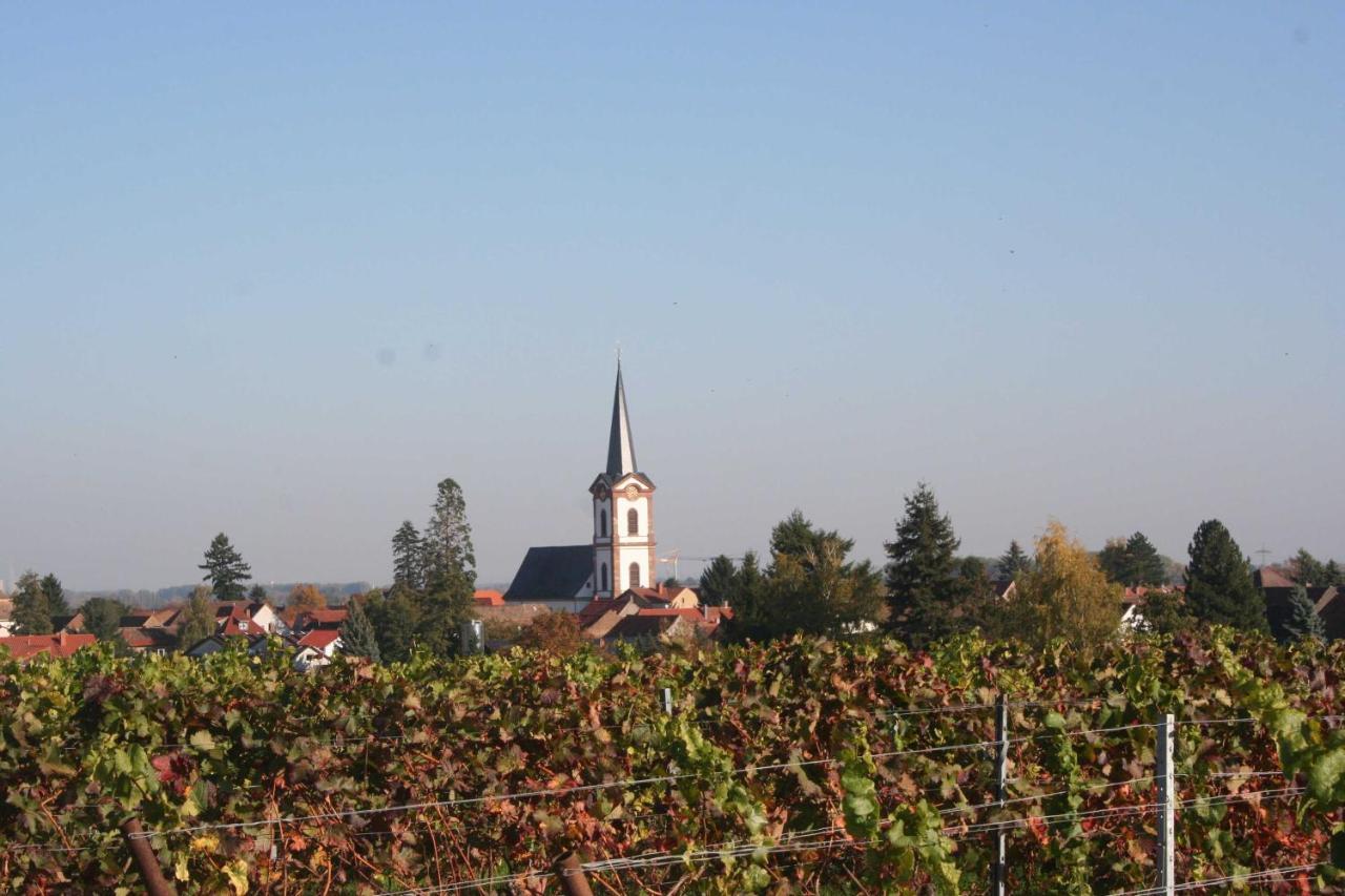 Ferienwohnung Spatzennest In Edesheim Exteriér fotografie